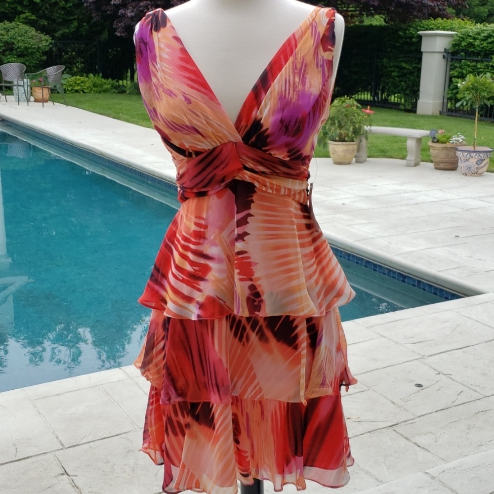 Flouncy flirty dress sz 4 NWT